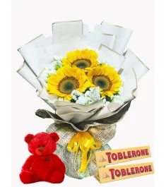 12 Red Roses in Vase,Lindt Chocolate Box with Bear Send to Philippines